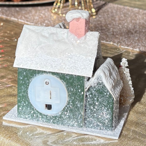 Pier 1 Nostalgic Village Set of 4 Light-Up Houses - Picture 5 of 14